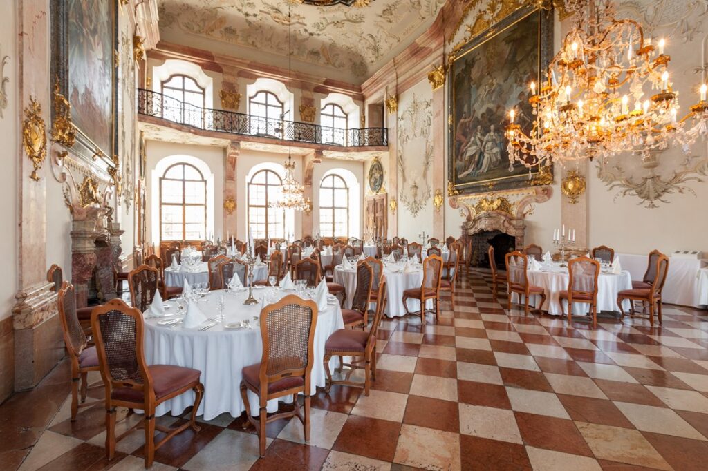 Romantische Hochzeit Im Schloss Leopoldskron Salzburg - New Age Fotografie